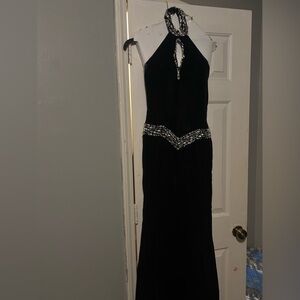 MERMAID STYLE BOTTOM BLACK VELVET DRESS 10/10 condition worn once